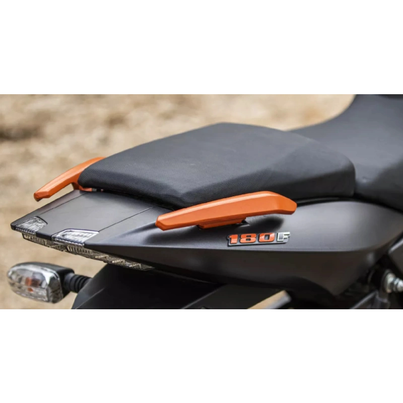 Мотоцикл BAJAJ Pulsar 180