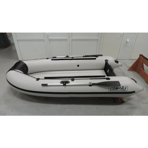 Лодка ПВХ COMPAS 325E + 2х-тактный лодочный мотор MERCURY ME 9.9 MH TMC (247CC)