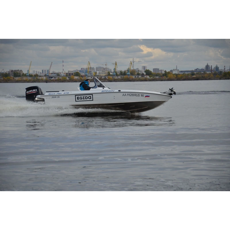 Катер-лодка алюминиевая SPINCH 575 Sport Fish