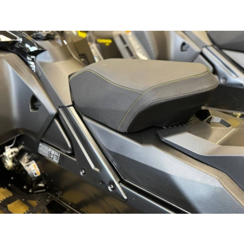 Снегоход BRP Ski Doo Tundra LE 600 Ace