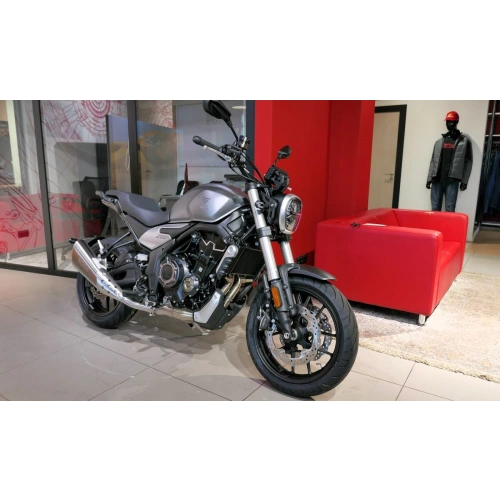 Мотоцикл VOGE 525AC