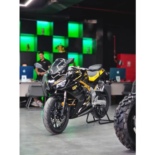 Мотоцикл SHARMAX GP501