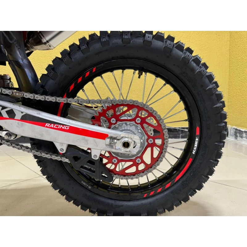 Мотоцикл HASKY V4 Racing ENDURO