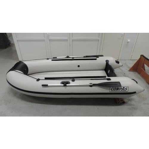 Лодка ПВХ COMPAS 325E