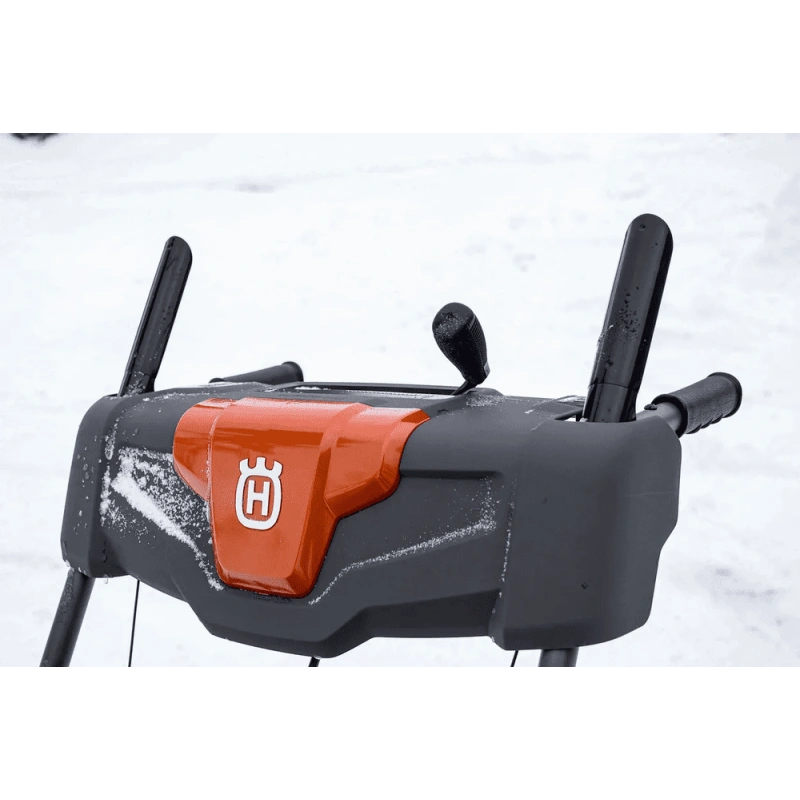 Снегоуборщик HUSQVARNA ST 124