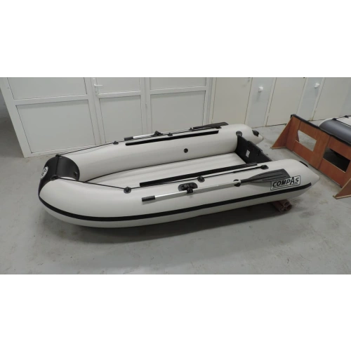 Лодка ПВХ COMPAS 325E